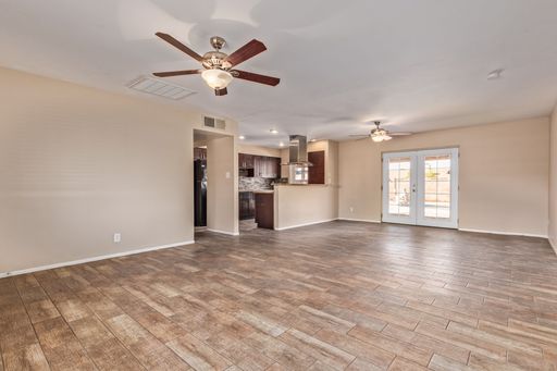 Listing photo thumbnail