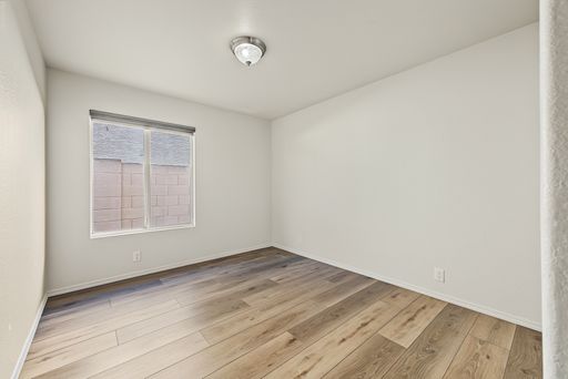 Listing photo thumbnail