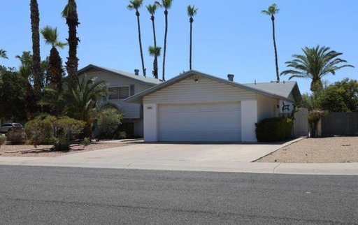 Listing photo thumbnail