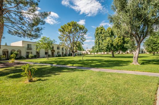 Listing photo thumbnail