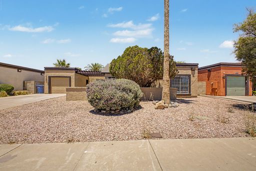 Listing photo thumbnail