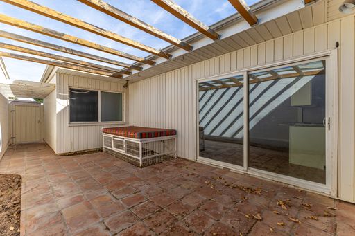 Listing photo thumbnail