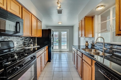 Listing photo thumbnail