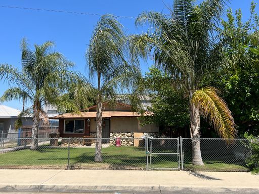 For Rent: 630 33rd St, #C, 93301 - Central 2bd+1ba – photo 1