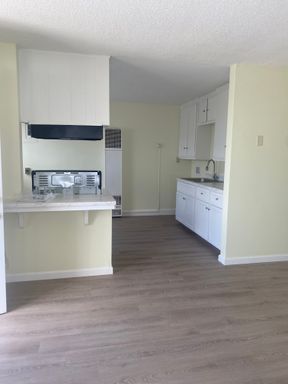 512 Washinigton Ave Unit C - Taft - 2 bd + 1 ba Apartment for rent in TAFT!! $1,170 rent + $1,150 deposit