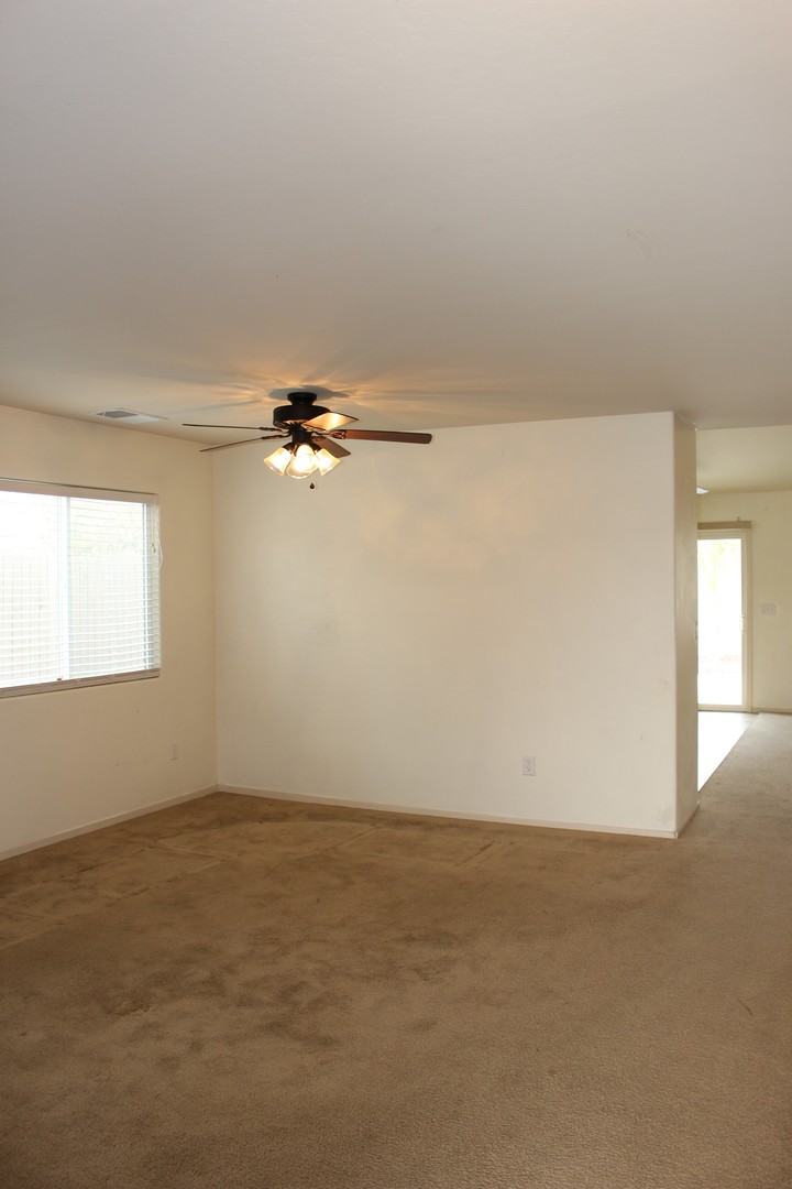 Bakersfield House: 208 Agile Way