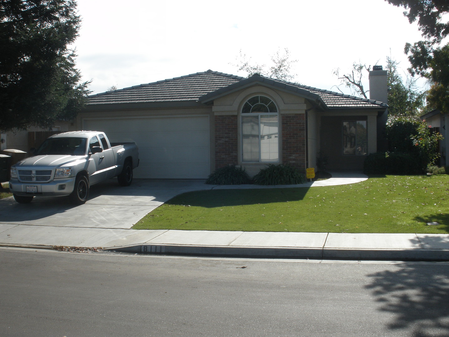 Bakersfield House: 8111 Ipswich Way