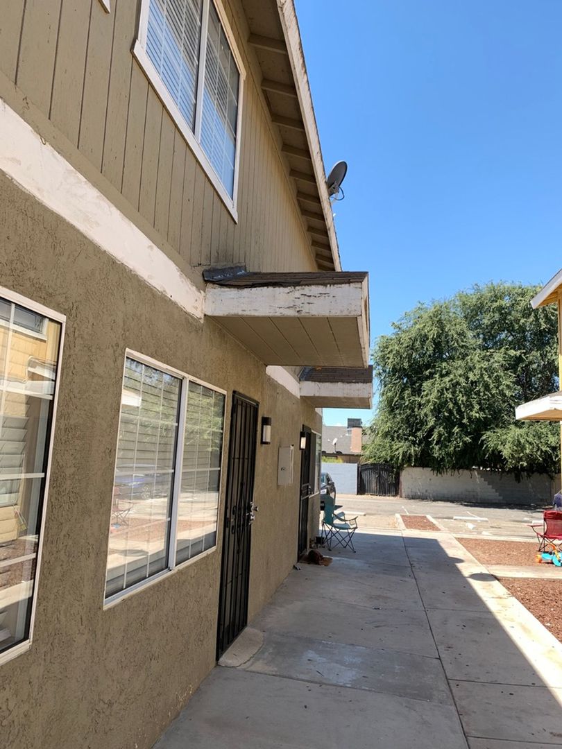 Bakersfield Apartment: 6111 S H St