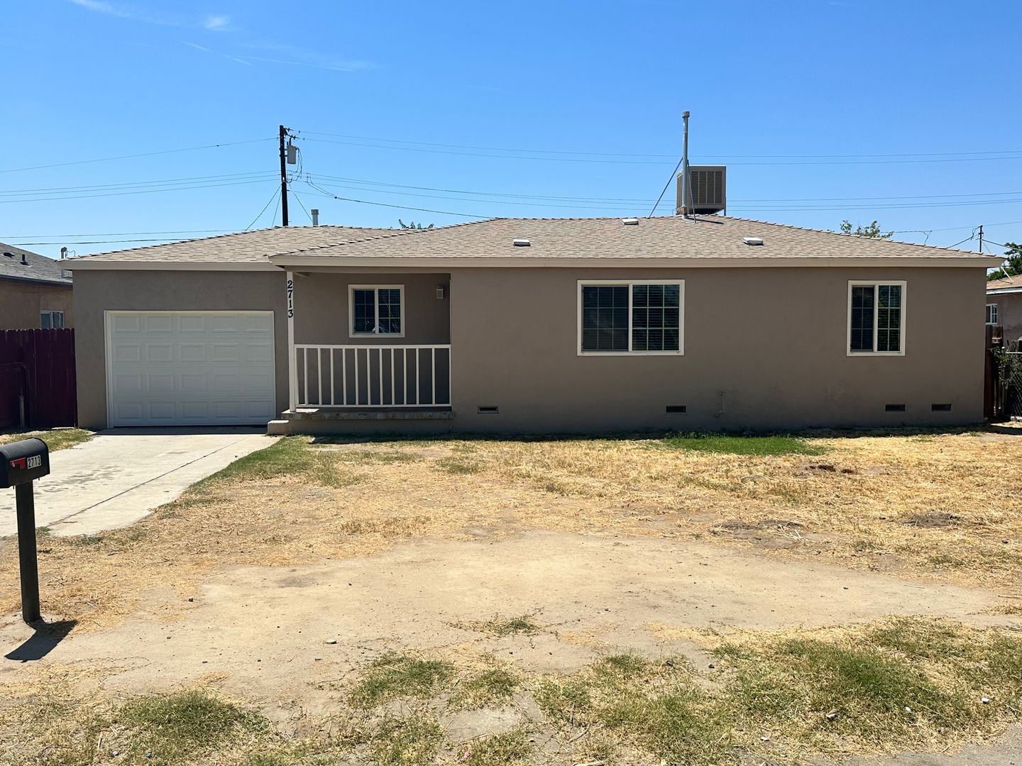 Bakersfield House: 2713 Karen Pl