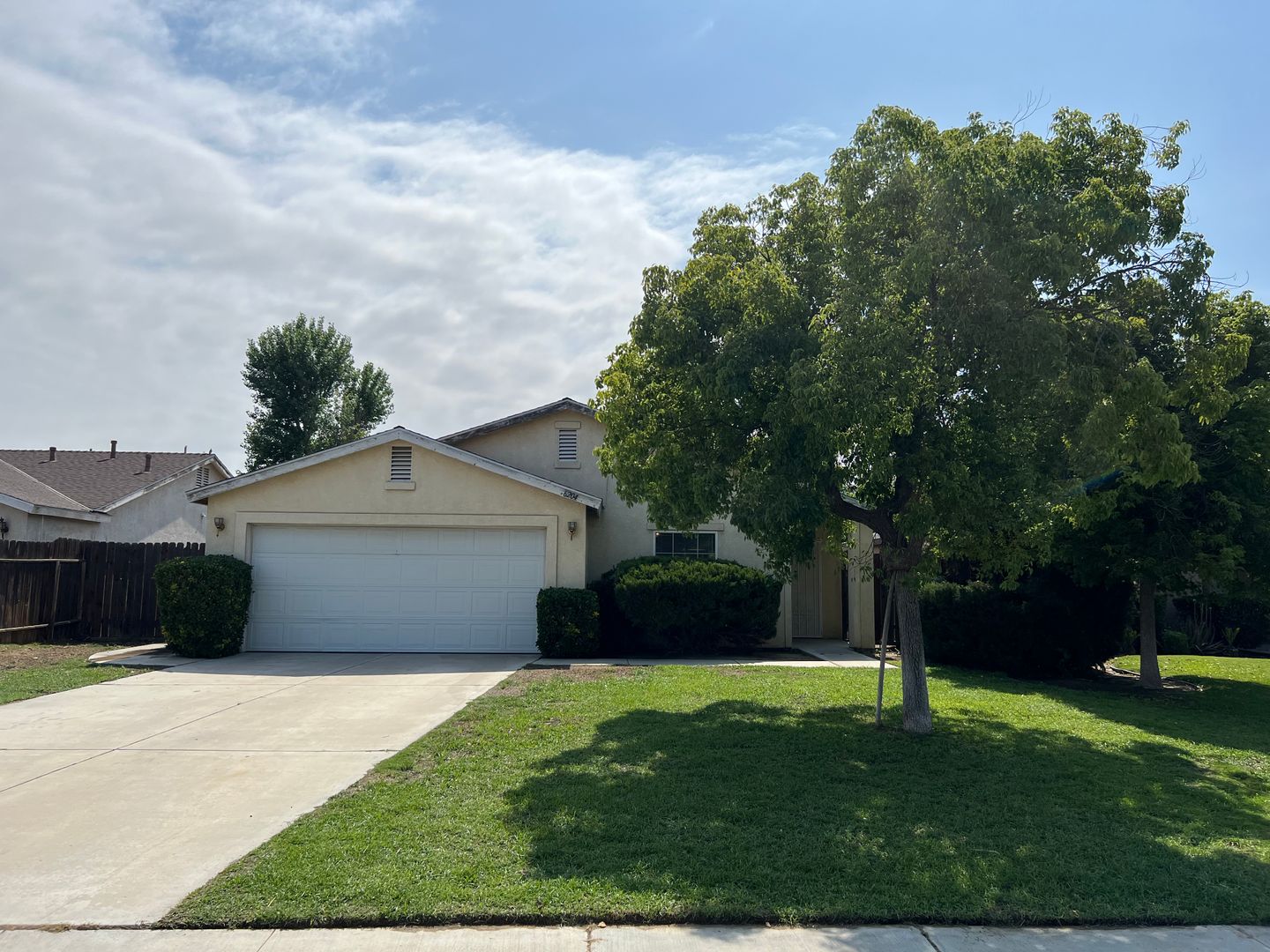 Bakersfield House: 6204 Straub Ln