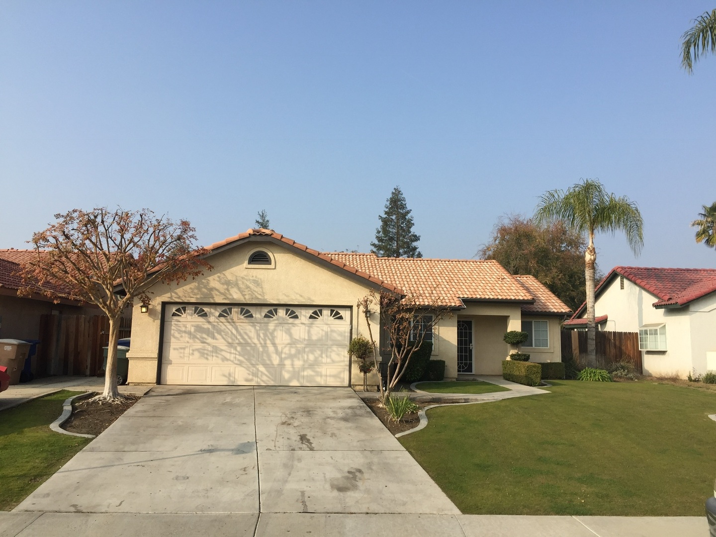 Bakersfield House: 703 Markham Way