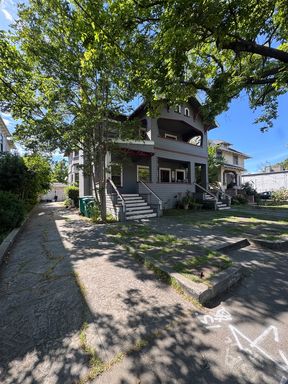 This well-maintained triplex has 2 bedrooms and 1 bath. – photo 1