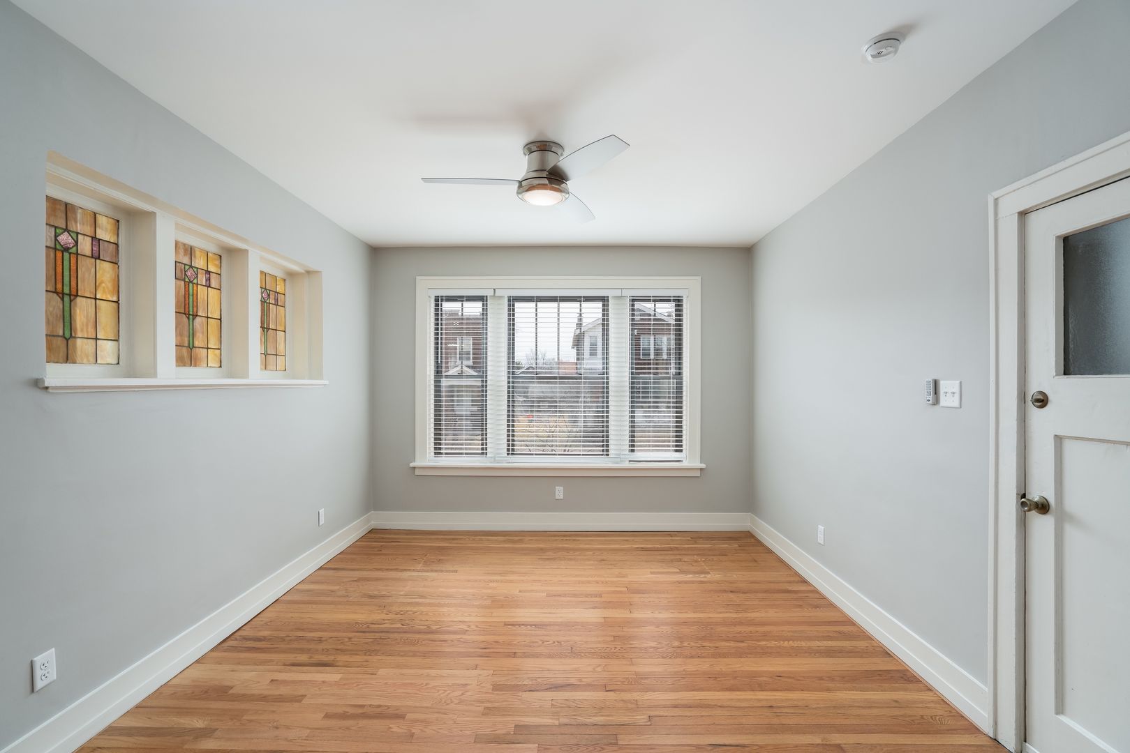 St. Louis Apartment: 4933 Devonshire Avenue