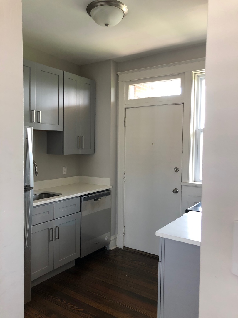 SAINT LOUIS Apartment: 3300 RUSSELL BLVD
