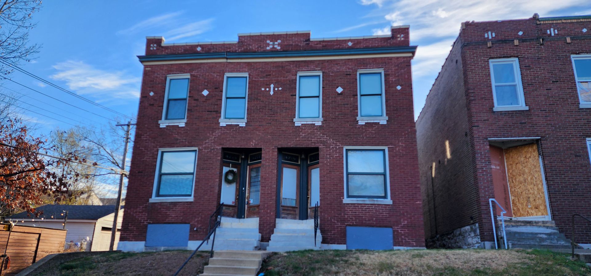 St. Louis Apartment: 4214 - 4216  Dewey