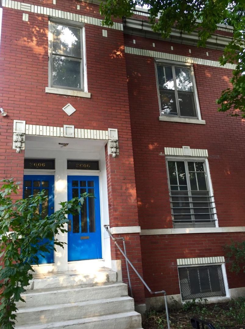 St. Louis Apartment: 2606 Oregon Avenue