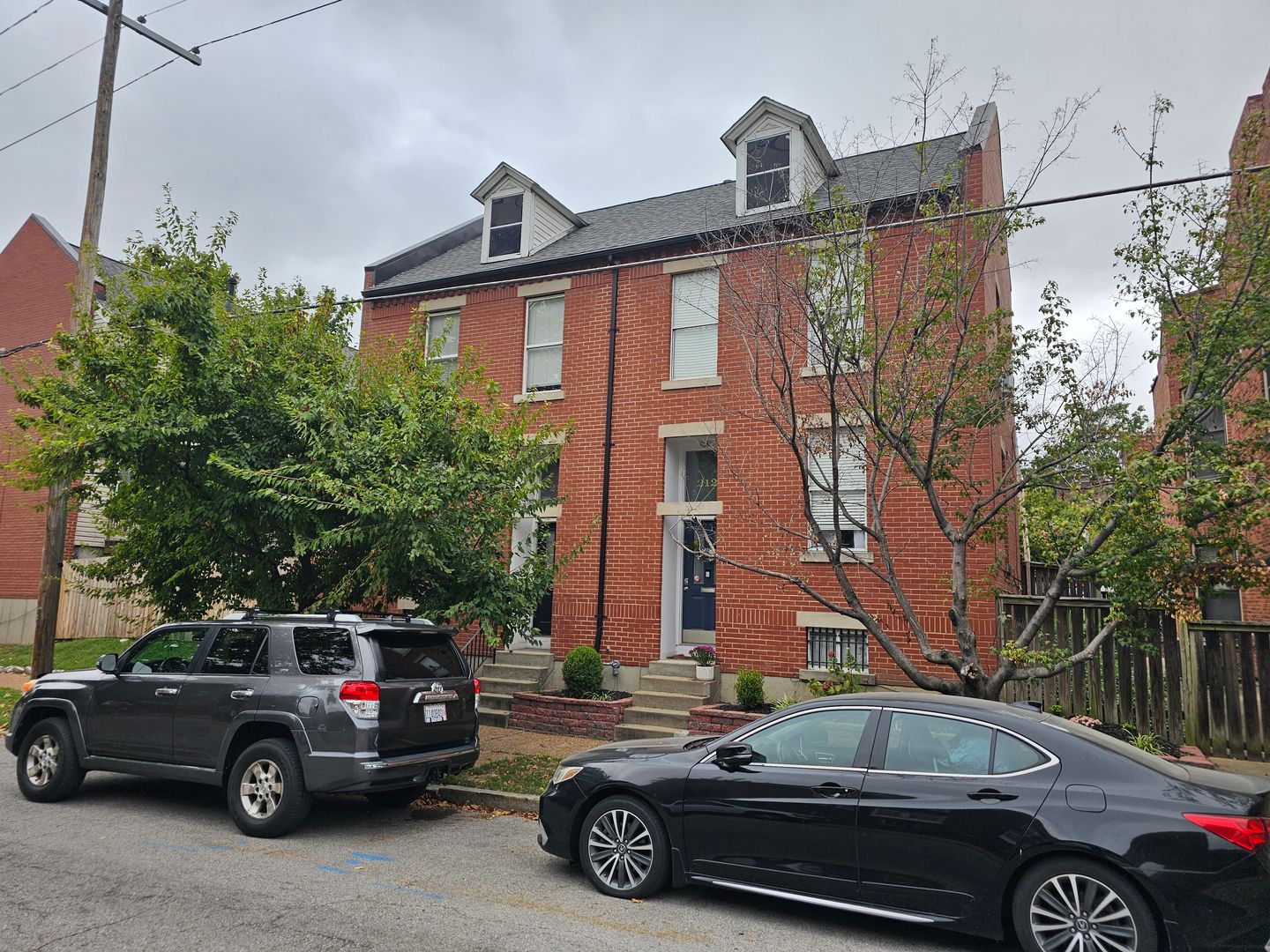 Saint Louis House: 2123 S. 9th Street