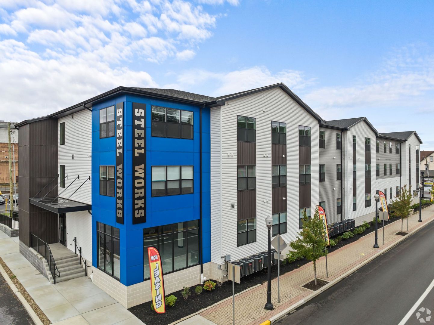 Steelton Apartment: 224 N Front St