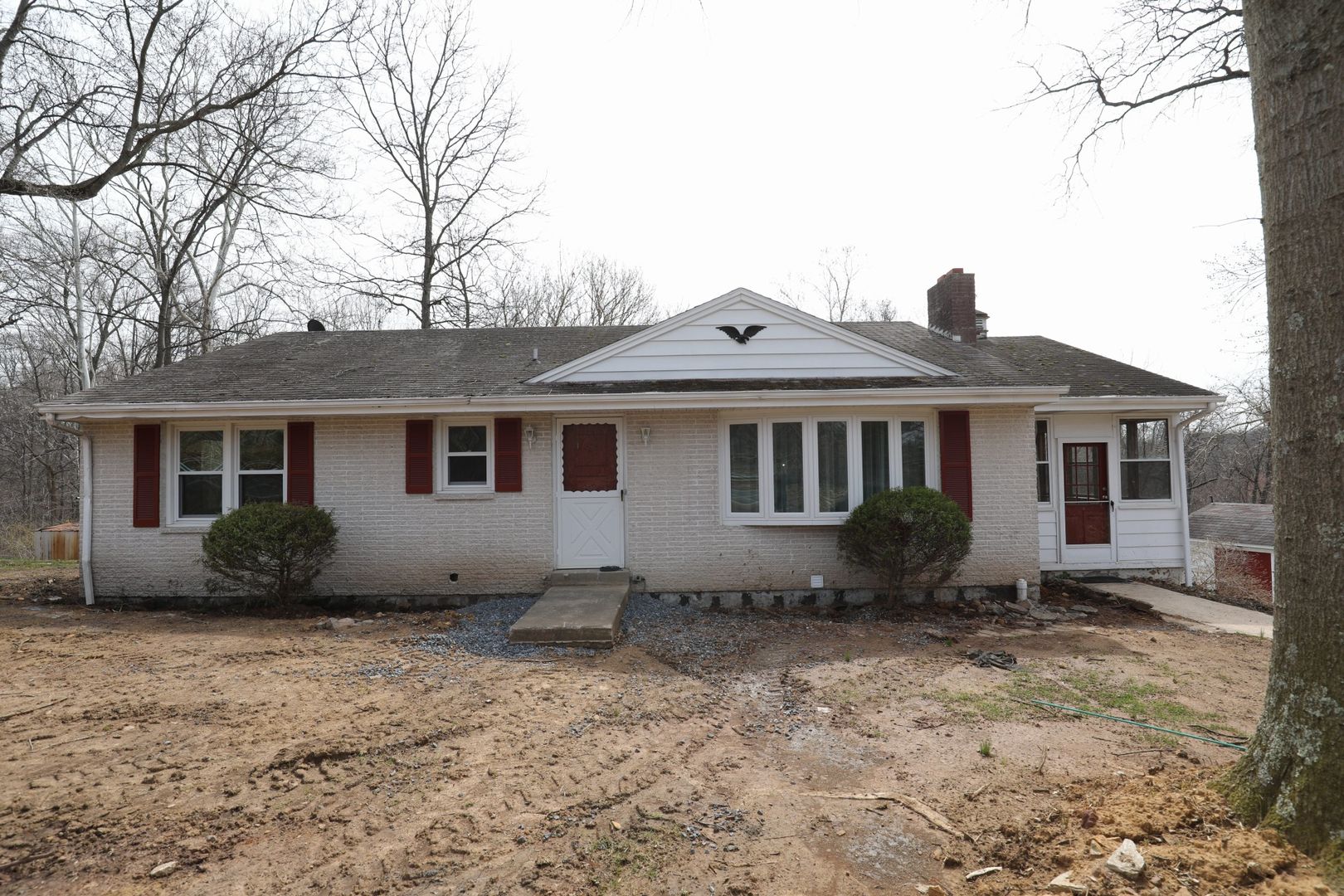 Middletown House: 400 Round Top Rd