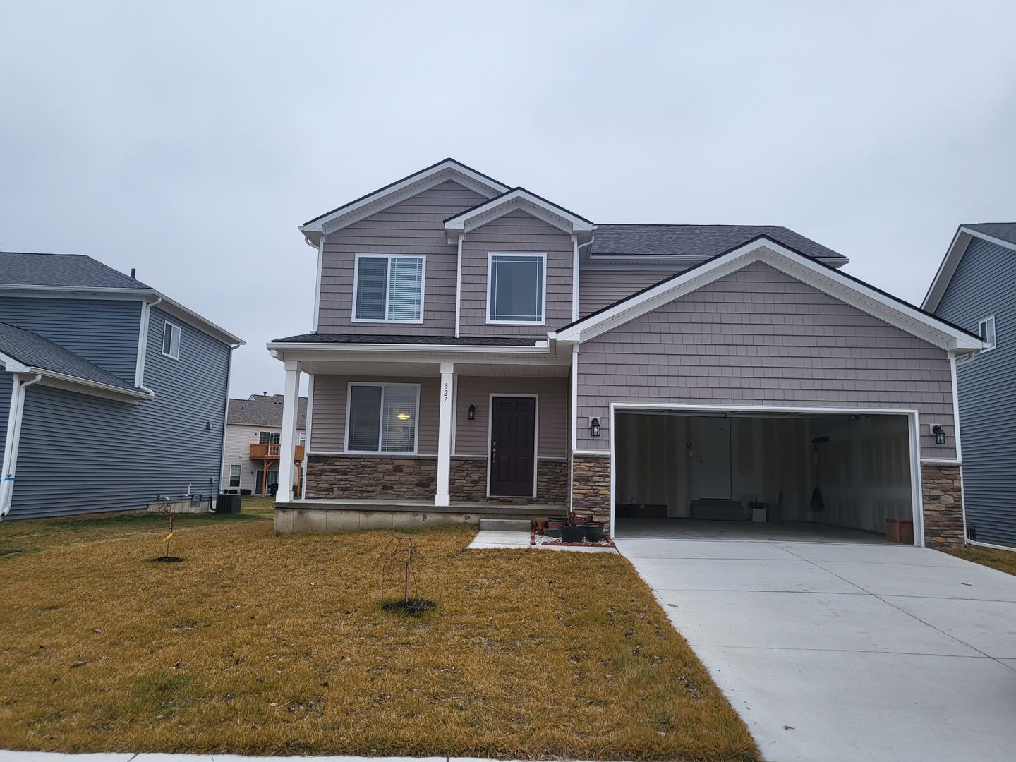 Holly House: 327 Hidden River East