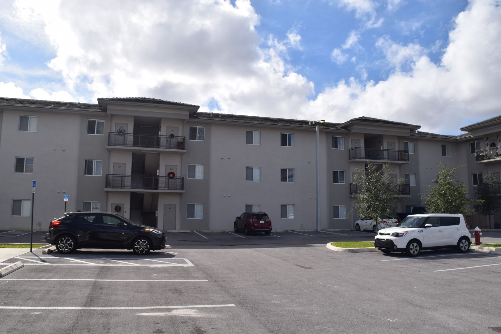 Hialeah Apartment: 8250 W 21 Ln.