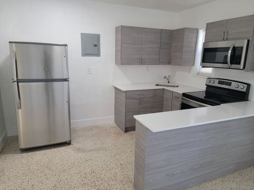 1 Bedroom 1 Bathroom Little Havana – photo 1