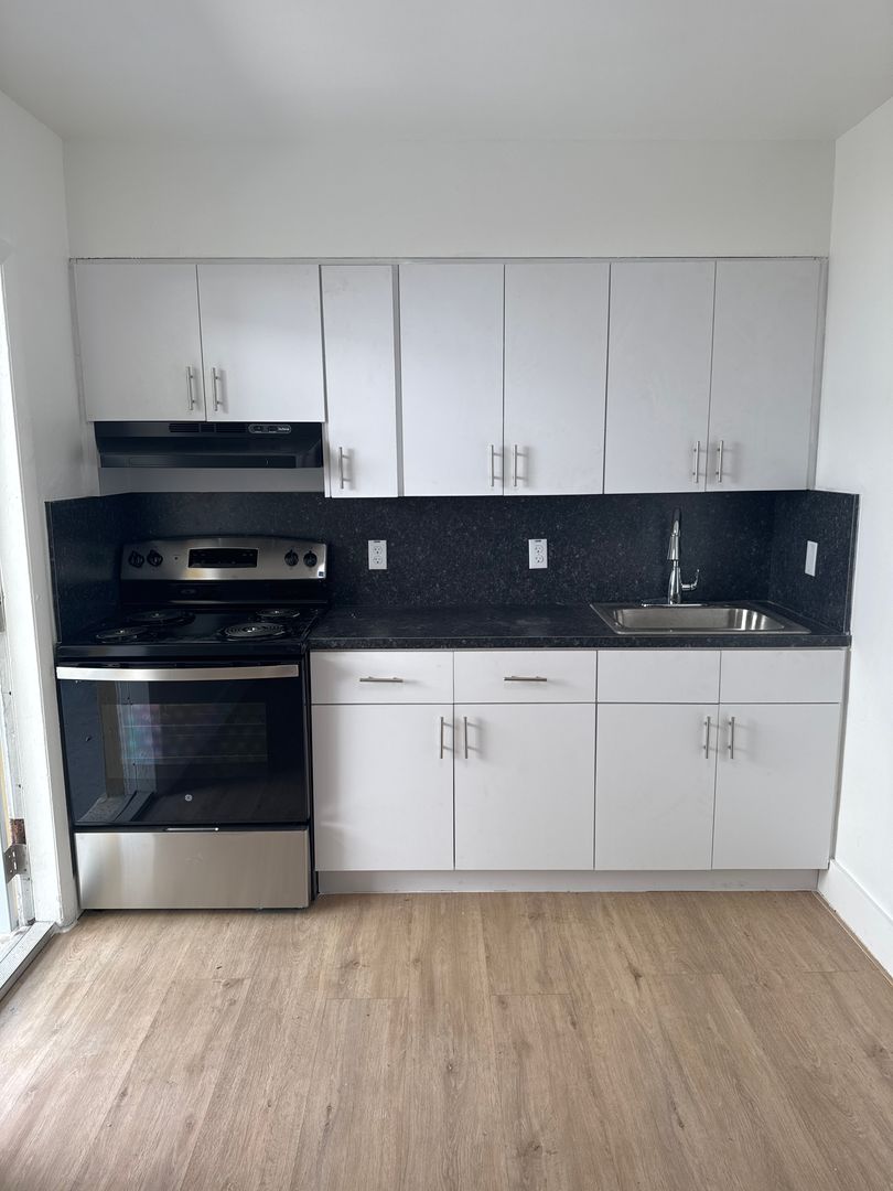 Miami Apartment: 936 Sw 4th St.