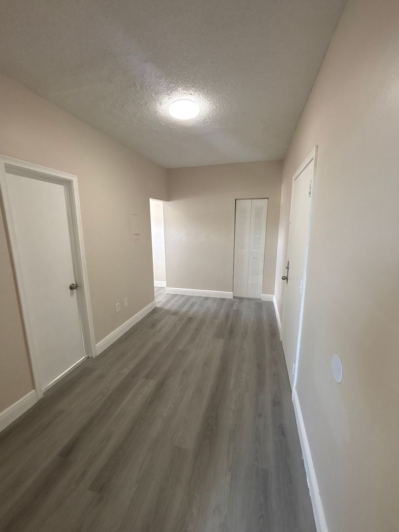 Miami Apartment: 2312 SW 17th ST