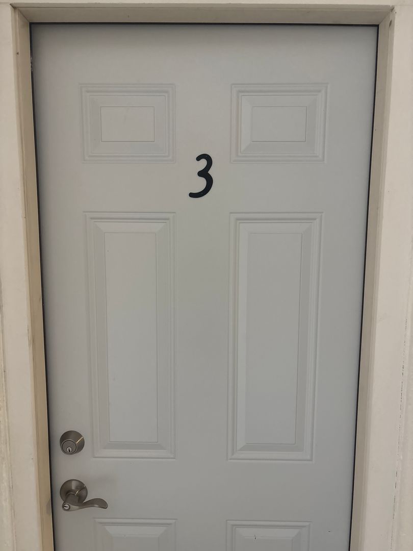 Miami Apartment: 1236 NW 6th ST