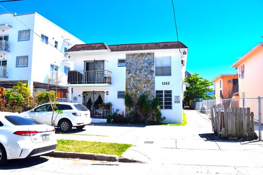 2 Bed/ 1 Bath in -Little Havana – photo 1
