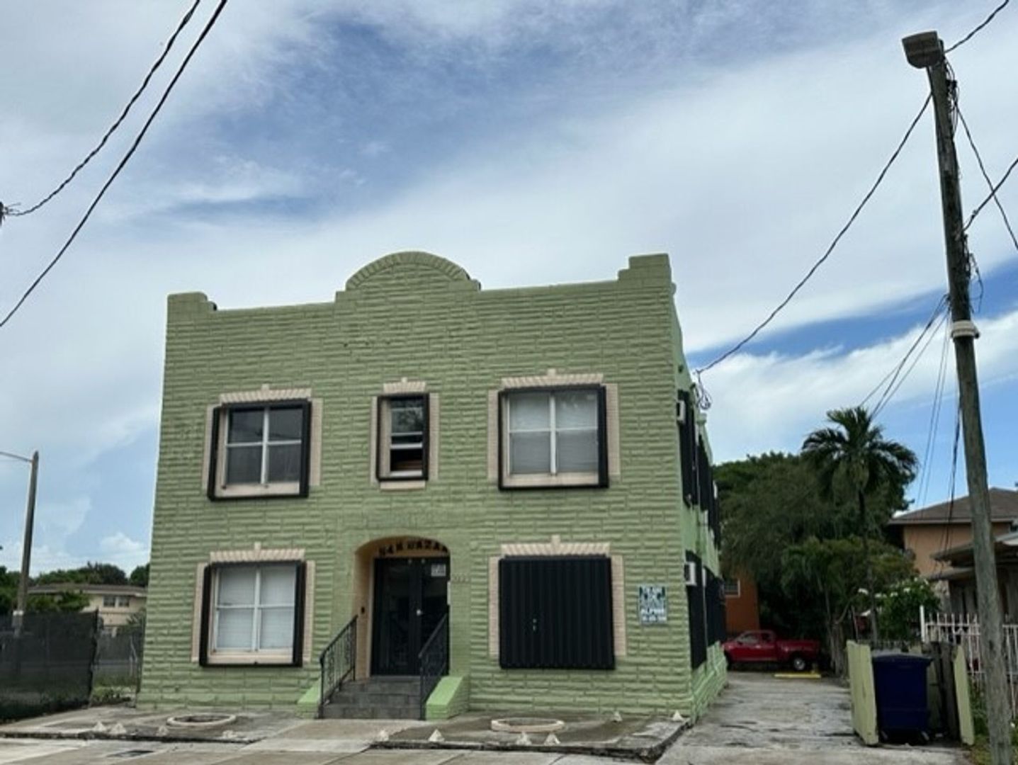 MIAMI Apartment: 1639 NW 3 ST