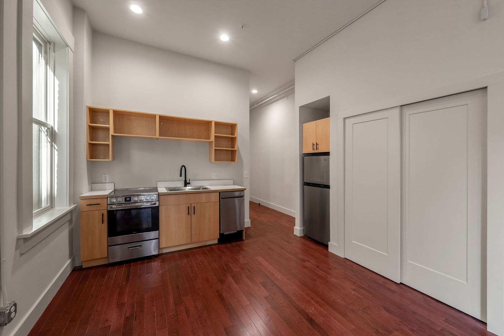 Cincinnati Apartment: 129-131 West Elder