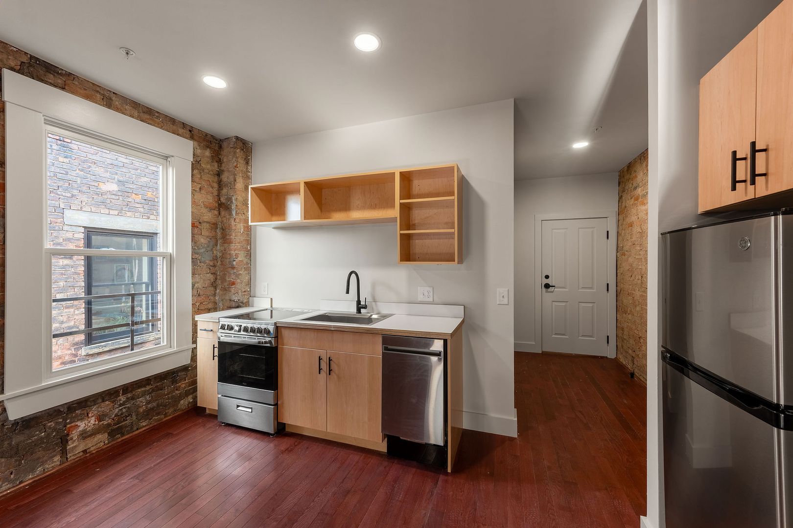 Cincinnati Apartment: 129-131 West Elder