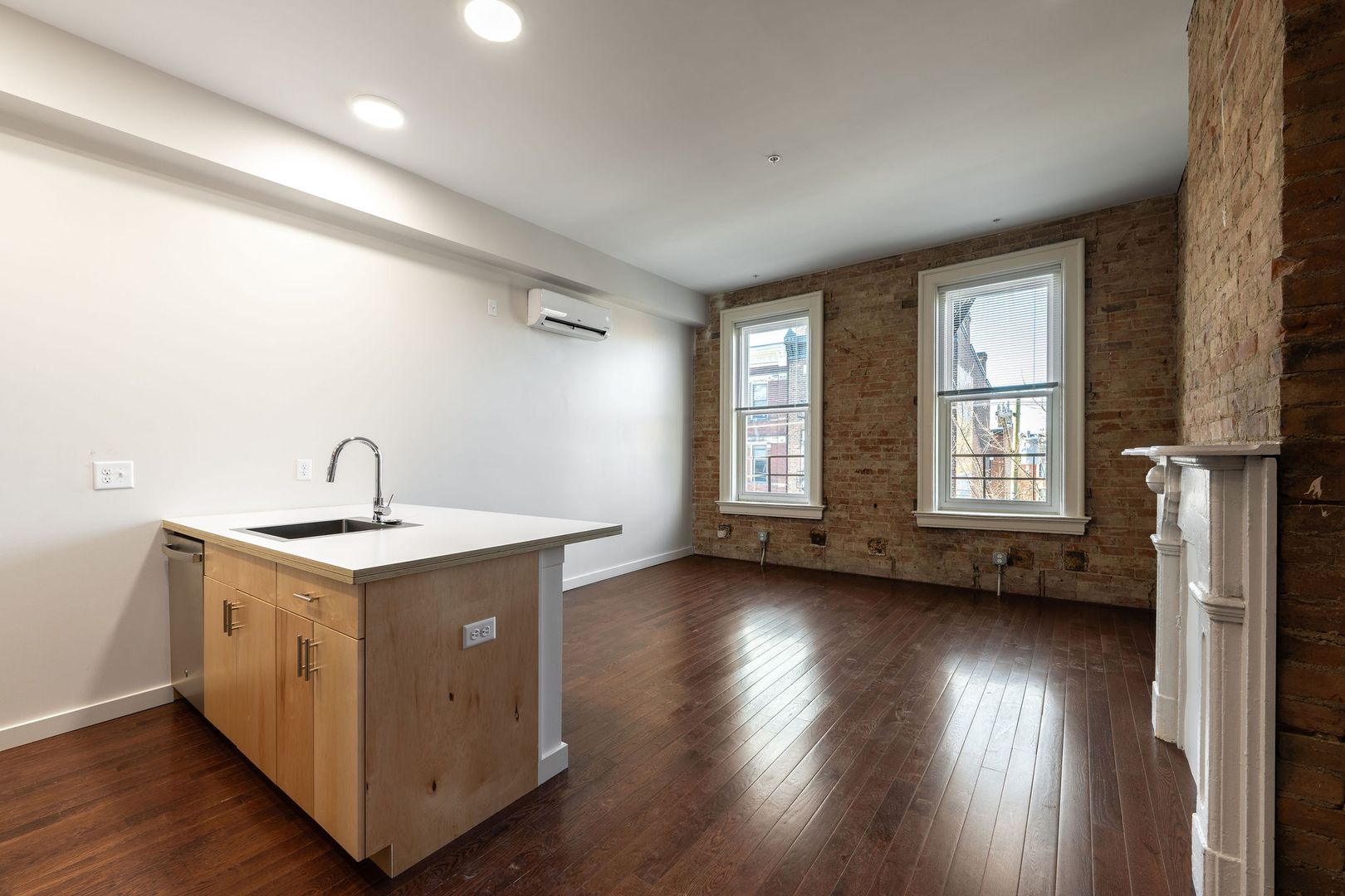 Cincinnati Apartment: 56 East McMicken