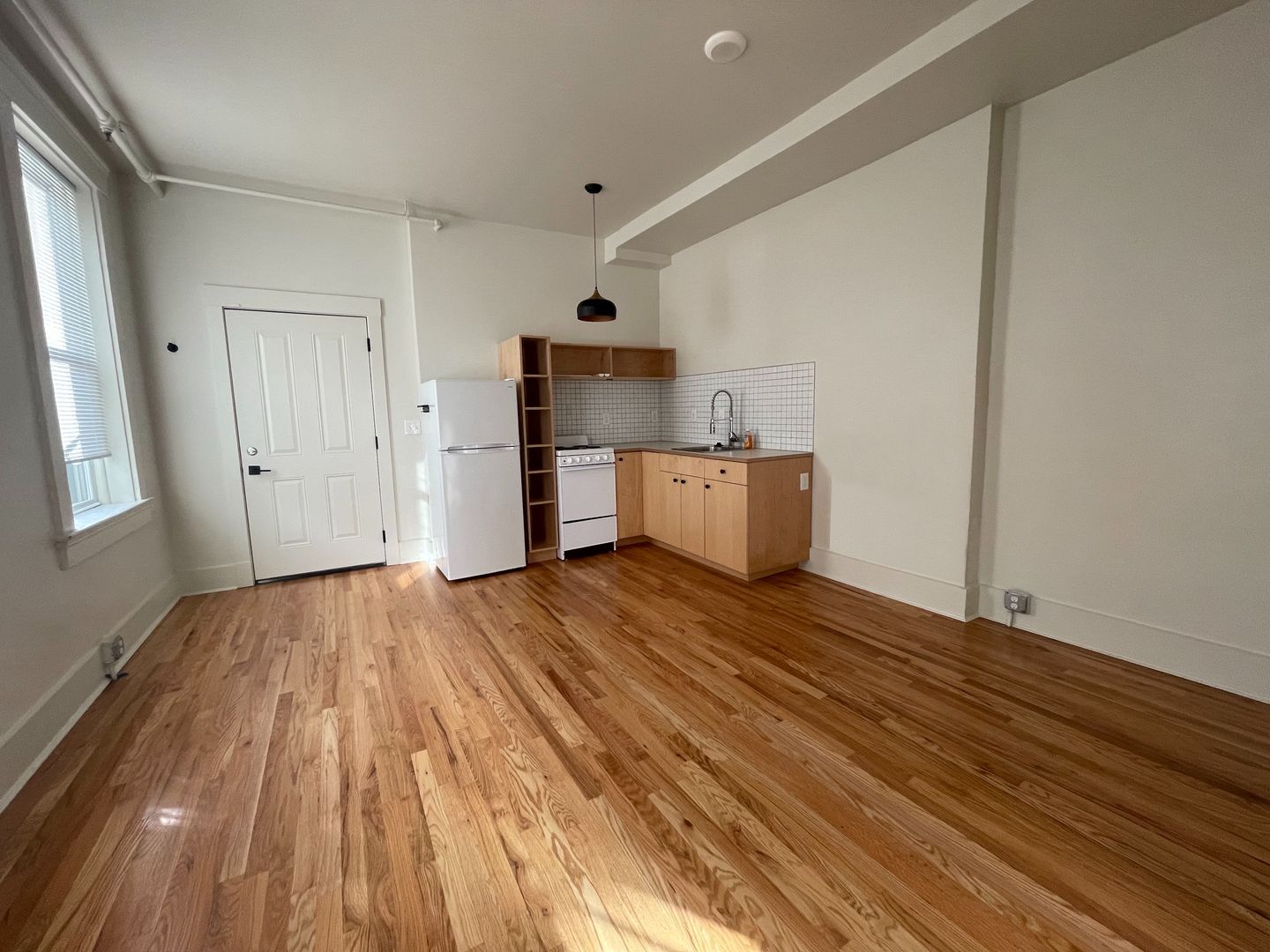 Cincinnati Apartment: 1714 Vine St