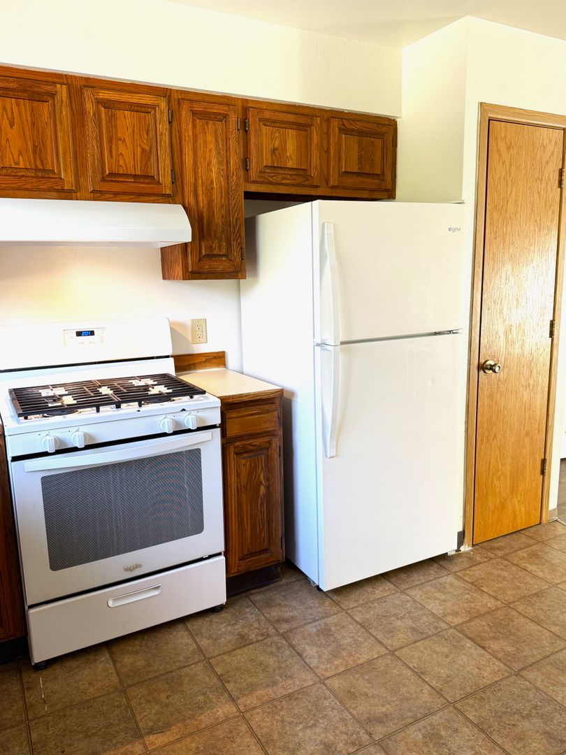 Anchorage Apartment: 3711 Carleton Ave