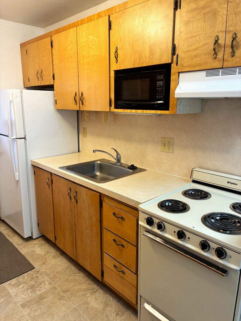 Anchorage Apartment: 3640 W. Dimond Blvd