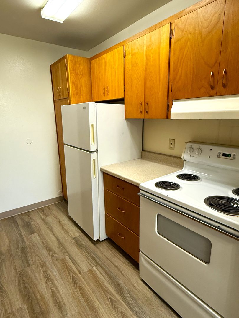 Anchorage Apartment: 3640 W. Dimond Blvd