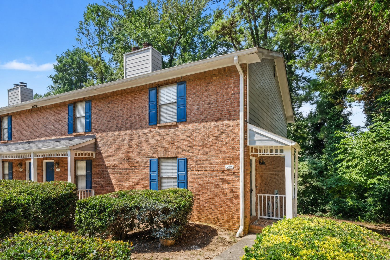 Snellville House: 3237 Highpoint Court