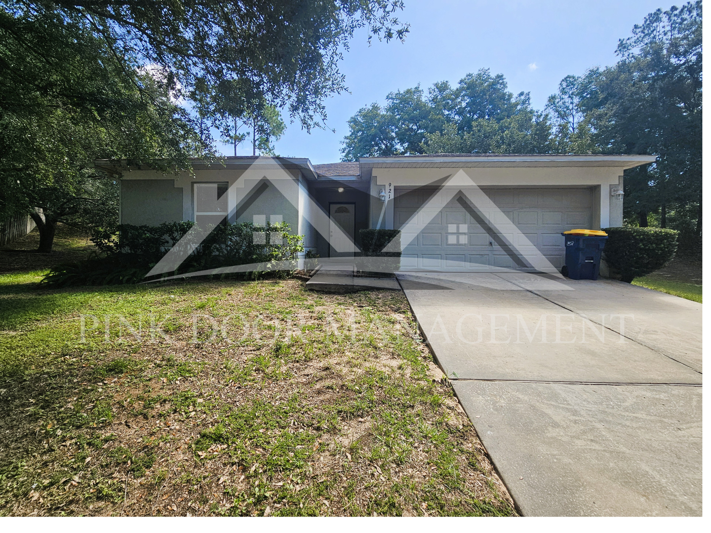 Minneola House: 921 Bristle Cone Ct.