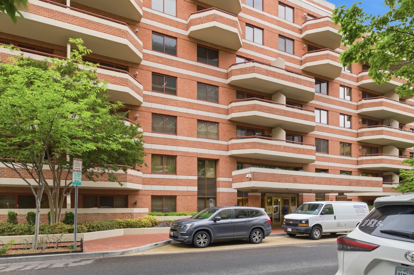 Washington Condo: 2301 N Street NW