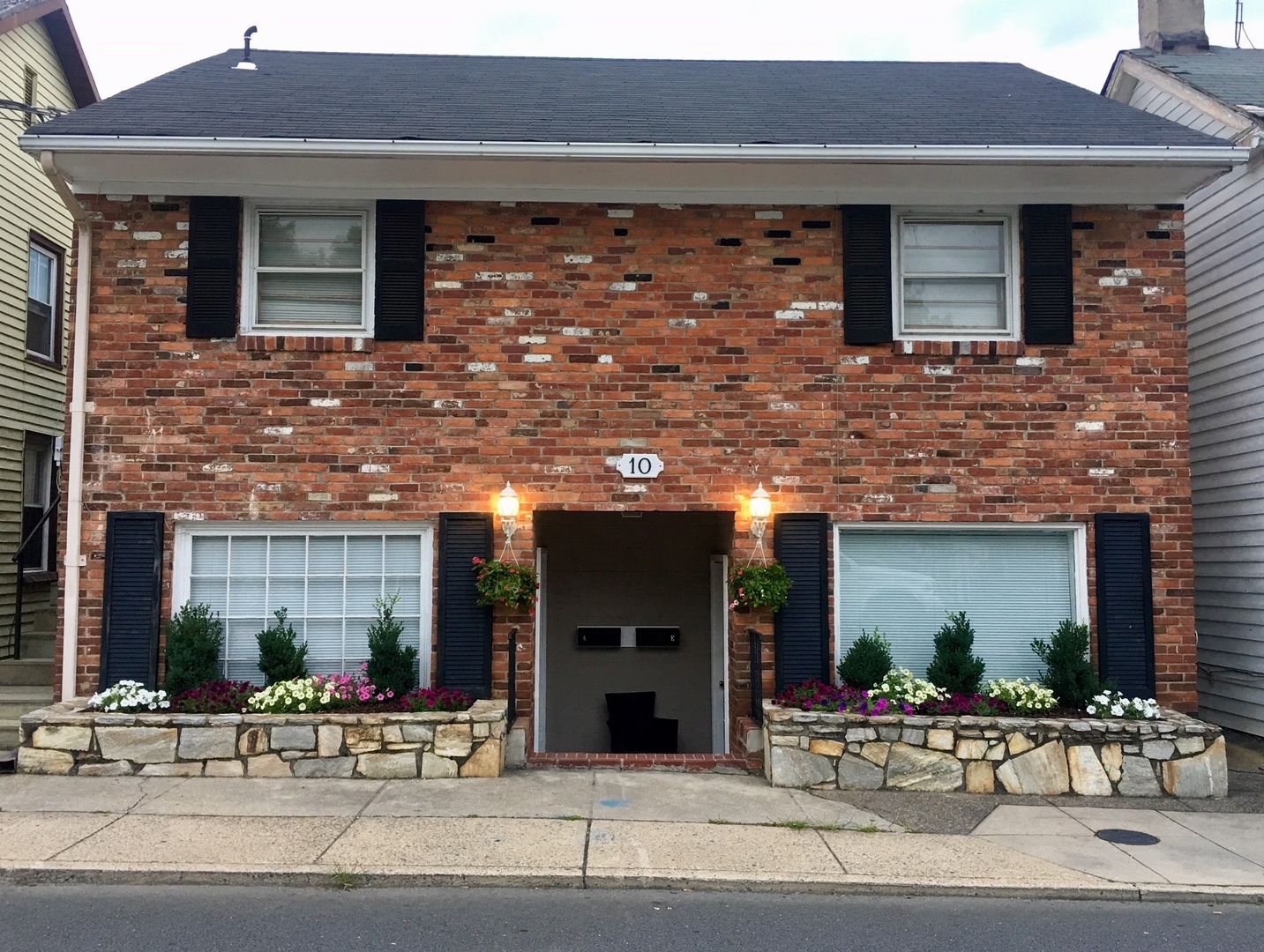 Leesburg Apartment: 10 Royal Street SE
