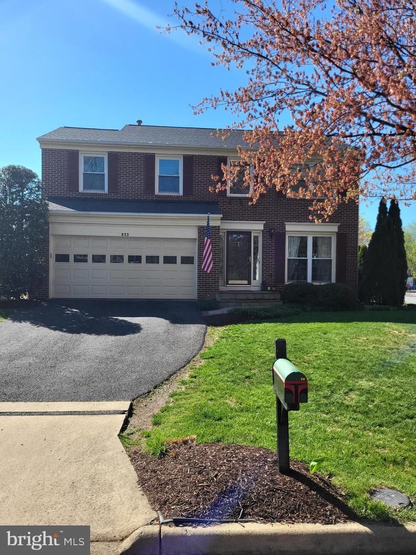 Beautiful 4 Bedroom Home in Potomac Crossing