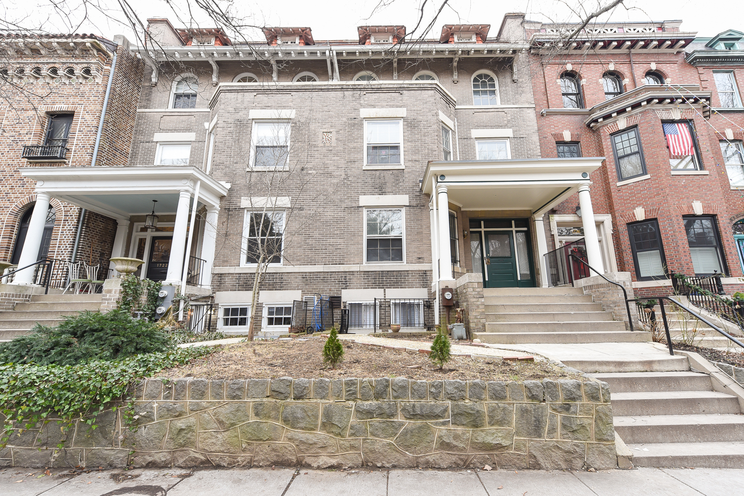 Washington Apartment: 1724 Lamont Street NW