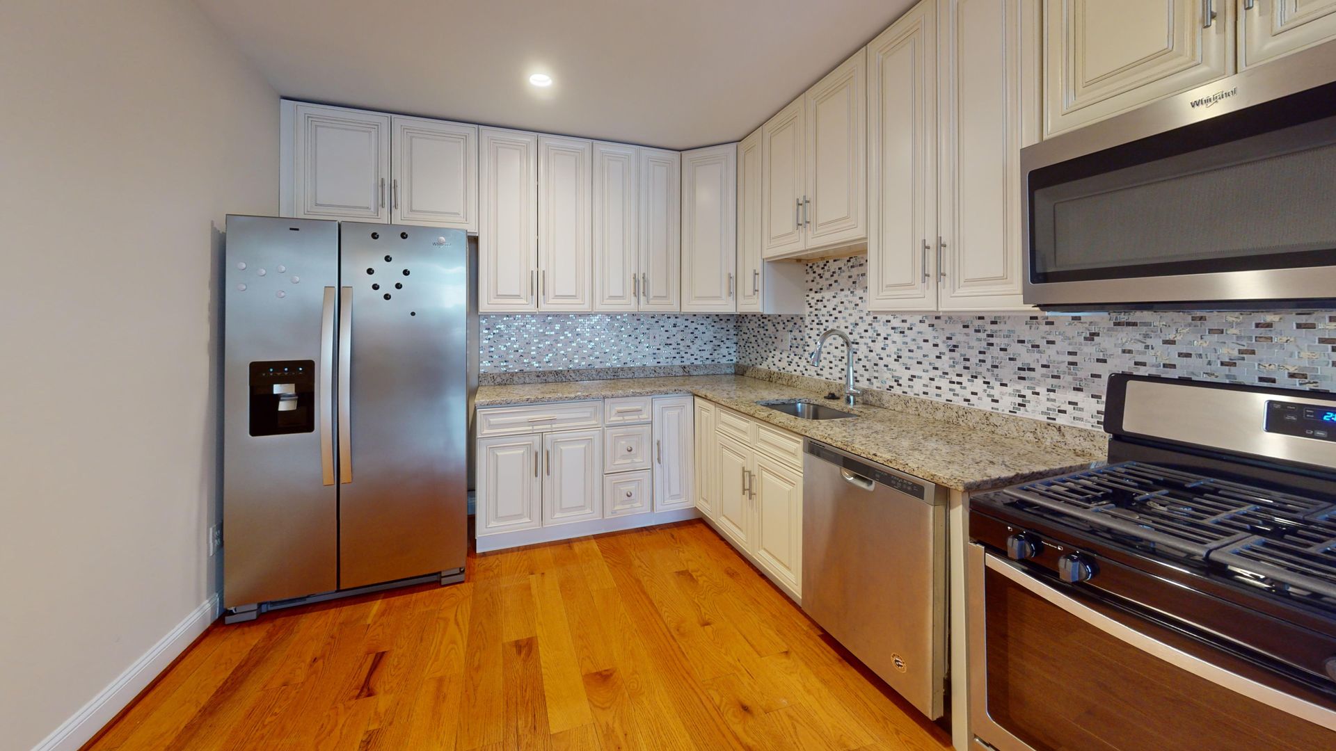 Washington Condo: 652 Newton Place NW