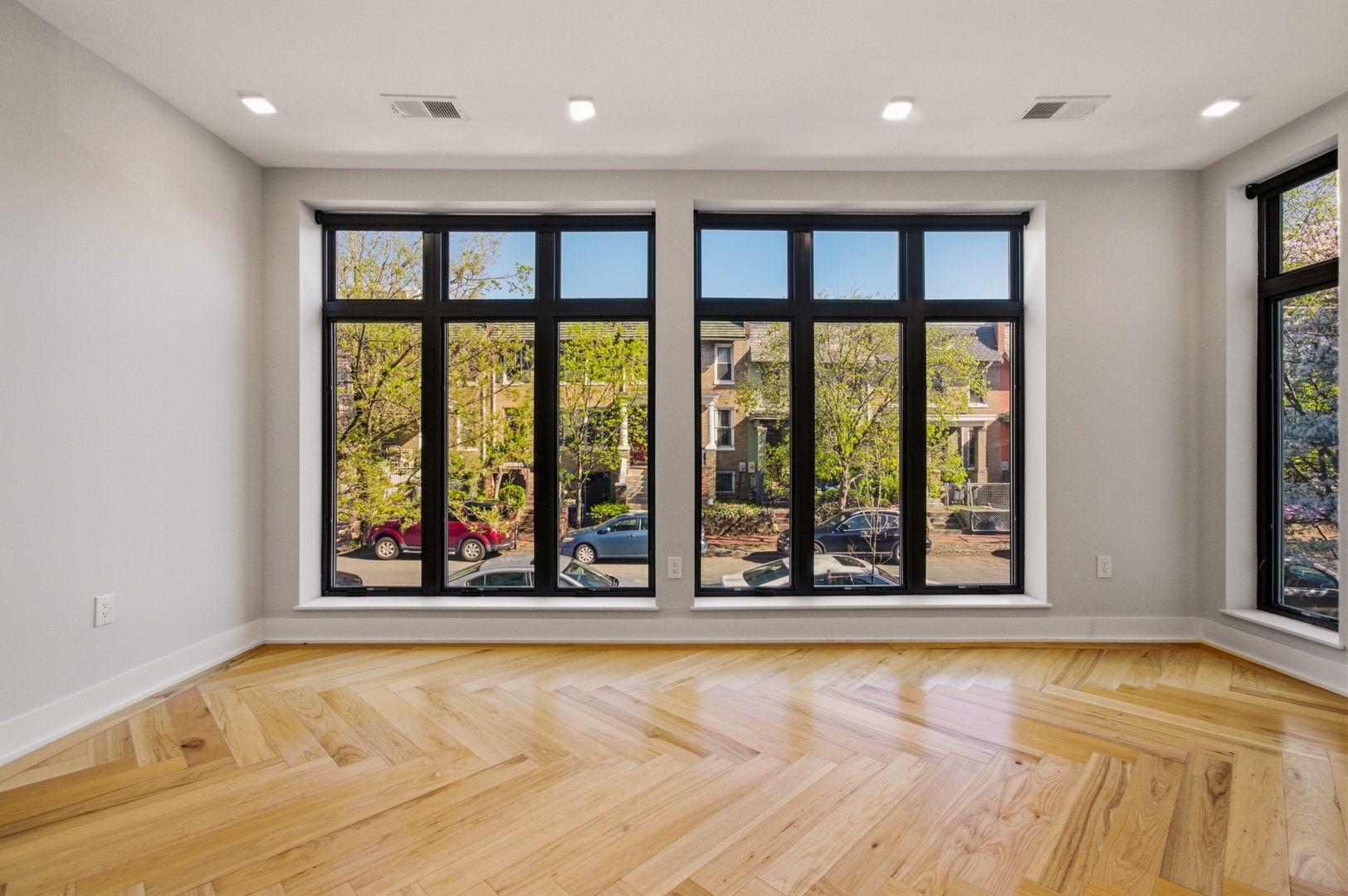 Washington Condo: 1345 K Street SE