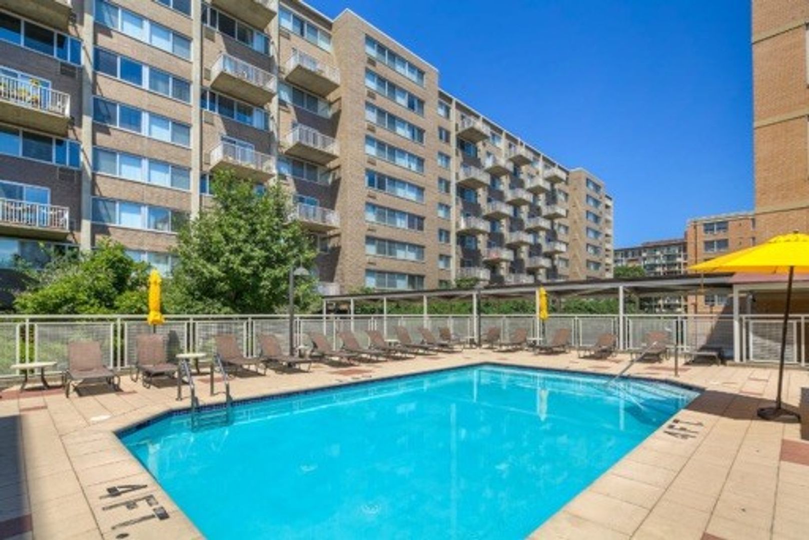 Washington Condo: 350 G Street SW