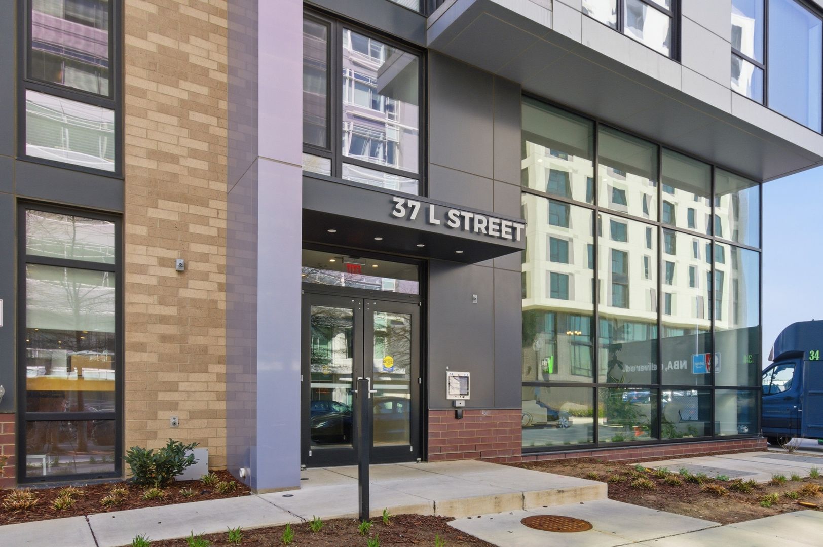 Washington Condo: 37 L Street SE