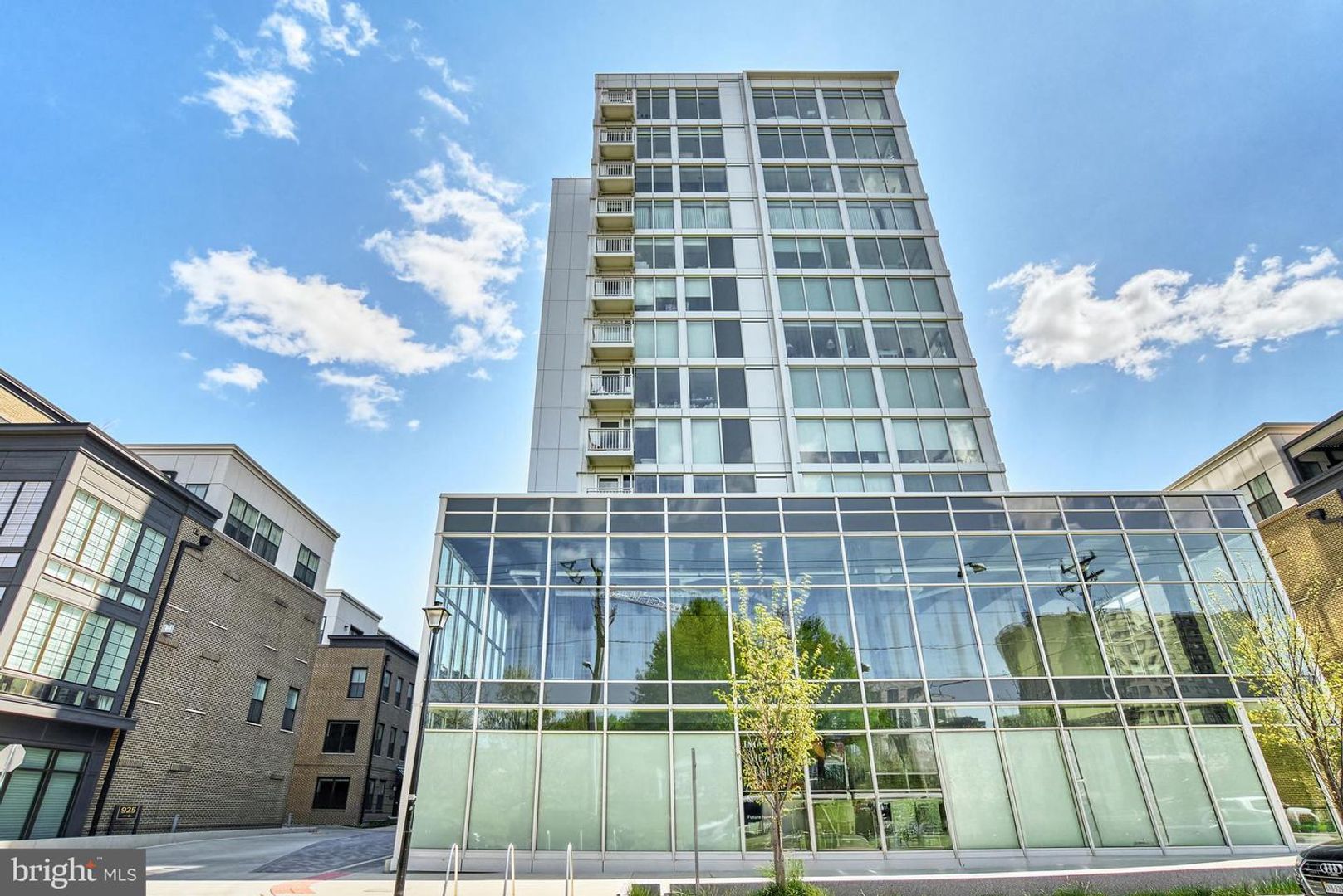 Alexandria Condo: 925 North Fairfax Street