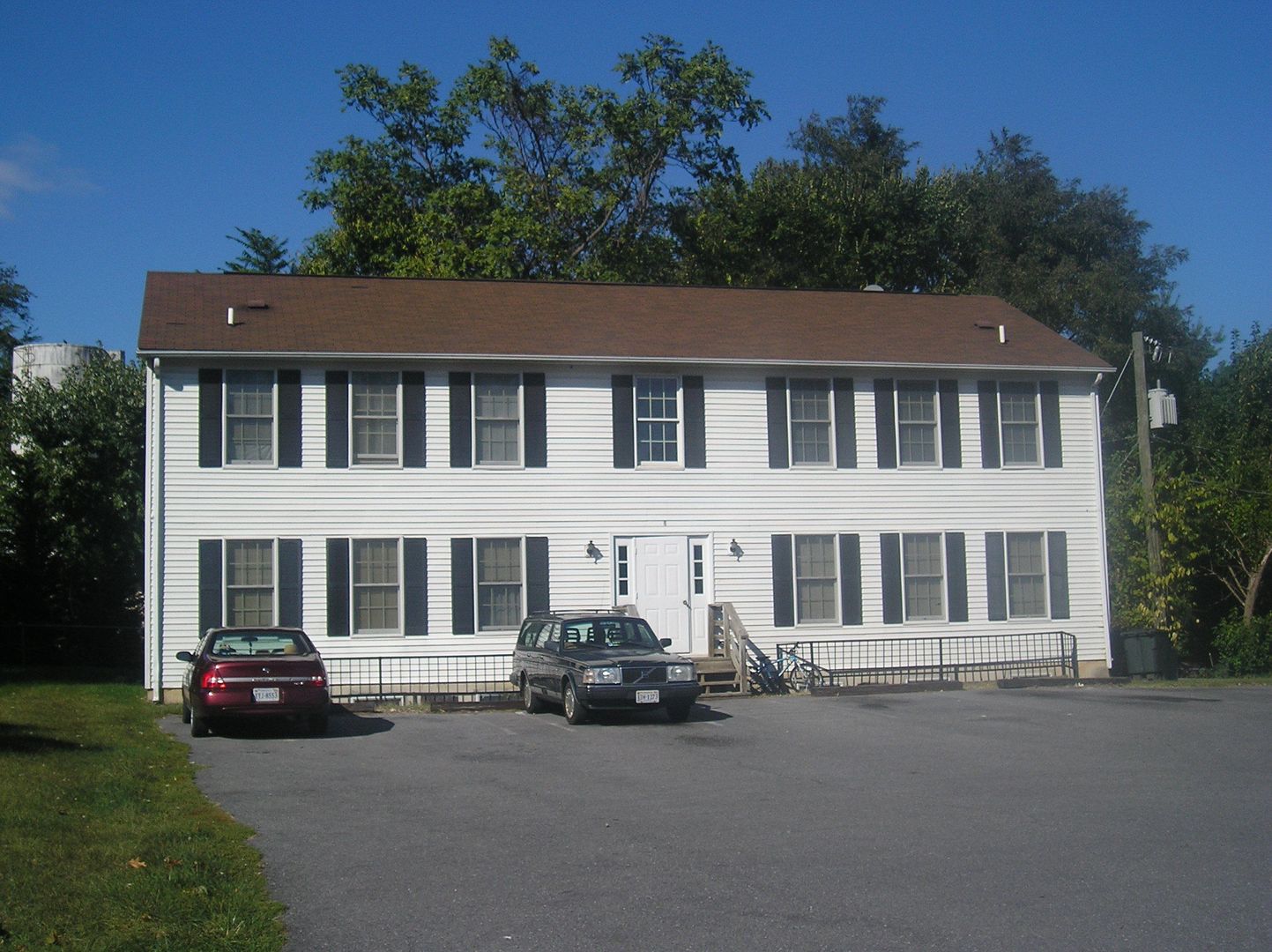 Round Hill Apartment: 7 Mosby Court